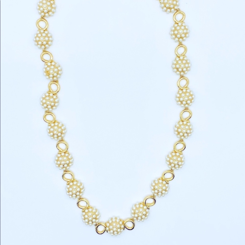 Ann Taylor Pearl and Gold Necklace Jewelry EUC